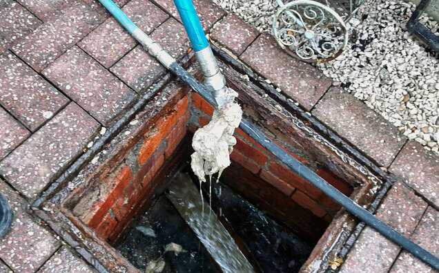 https://plumbernedlands.com.au/uploads/2025/06/blocked-drains-598620.jpg