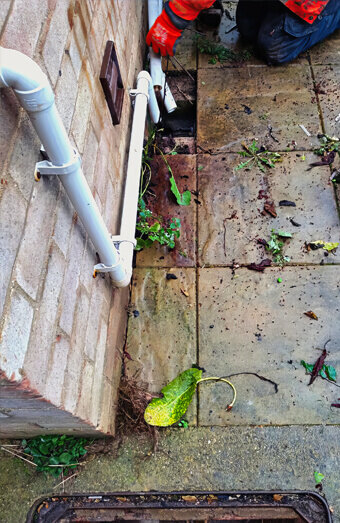https://plumbernedlands.com.au/uploads/2025/06/pipe-relining-34611.jpg